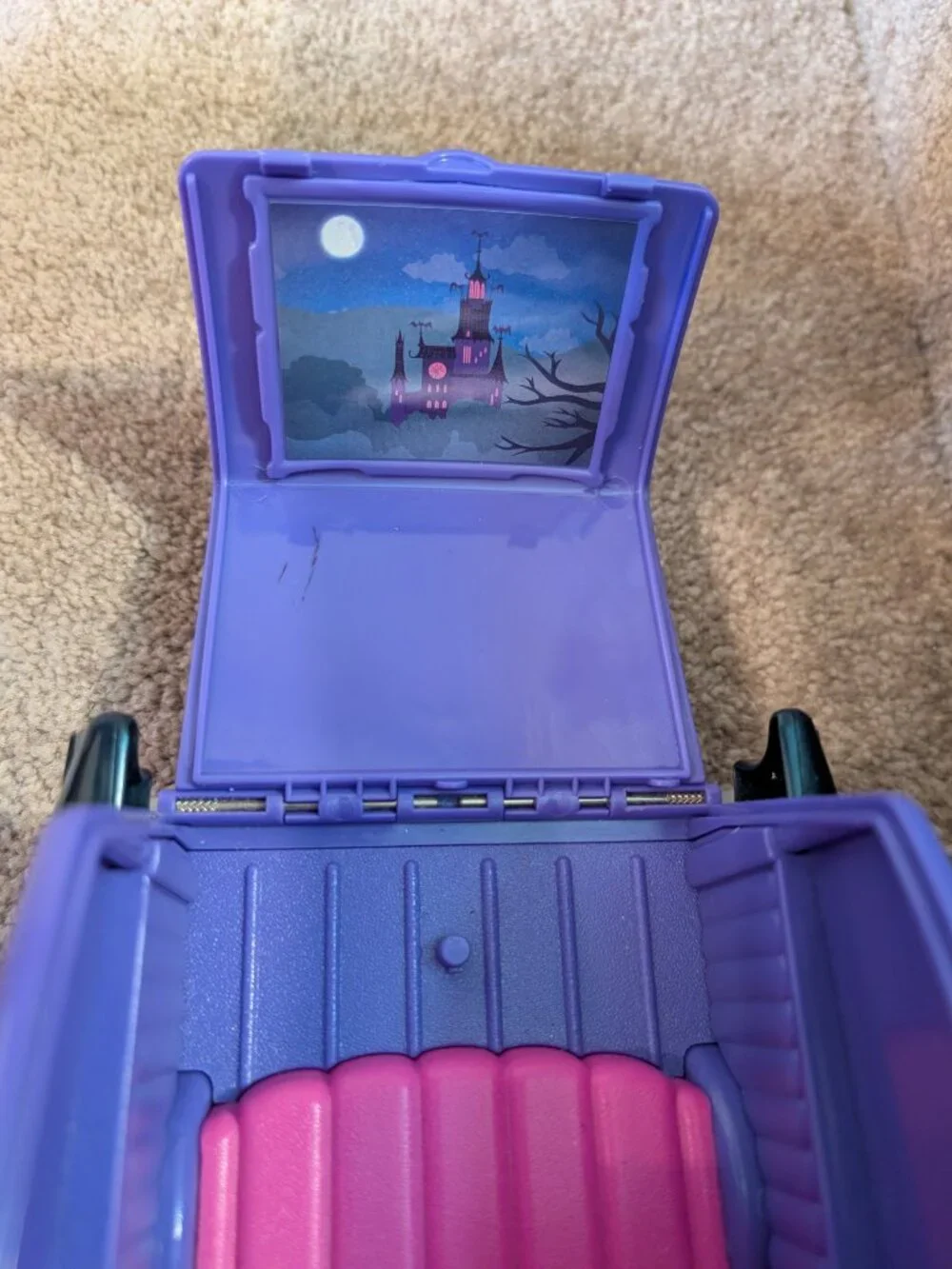 Disney Junior Vampirina Hauntley's Mobile Car Lights & Sounds Vehicle